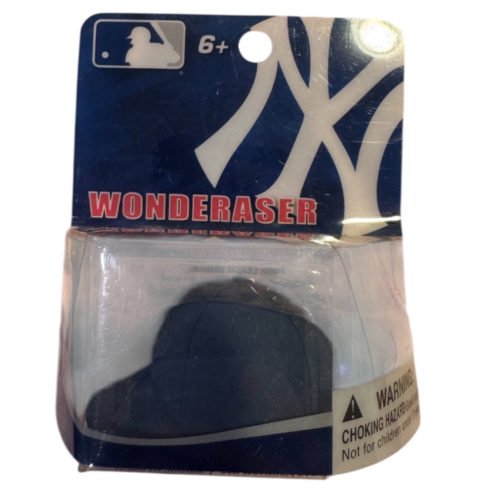 New York Yankees Wonderaser Blue Cap Eraser